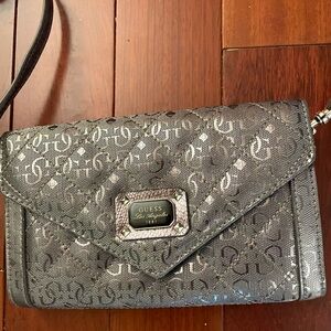 Silver Guess 1981 Los Angeles crossbody organizer adjustable bag